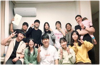 한자리에 모인 에누하나 팀원들